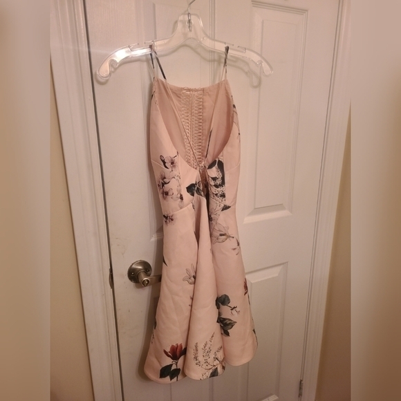 Keepsake The Label Do It Right Mini Dress Halter Cut Out Size M *CLASP MISSING* - Picture 4 of 6